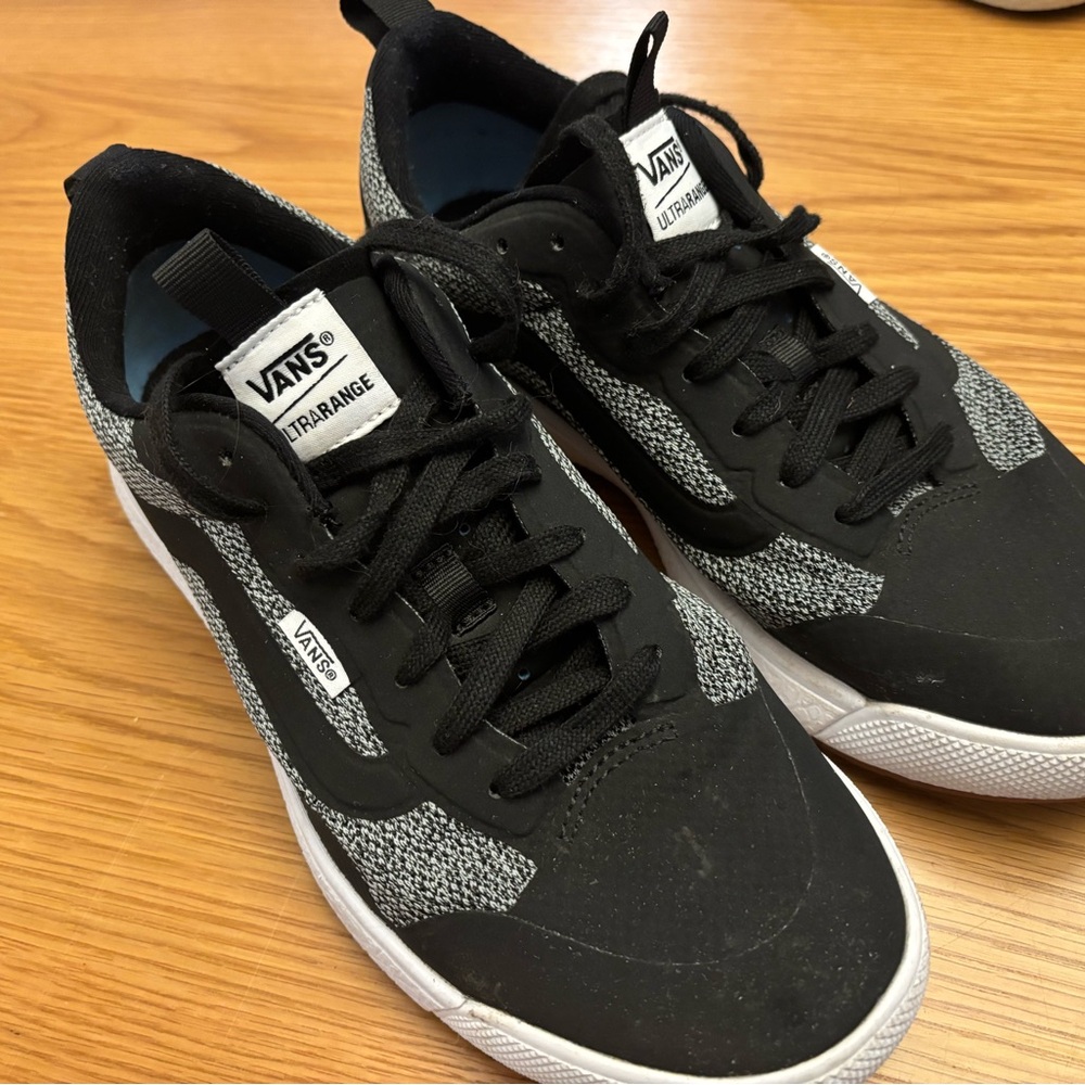 Vans Ultra Range women’s 9.5 men’s 8